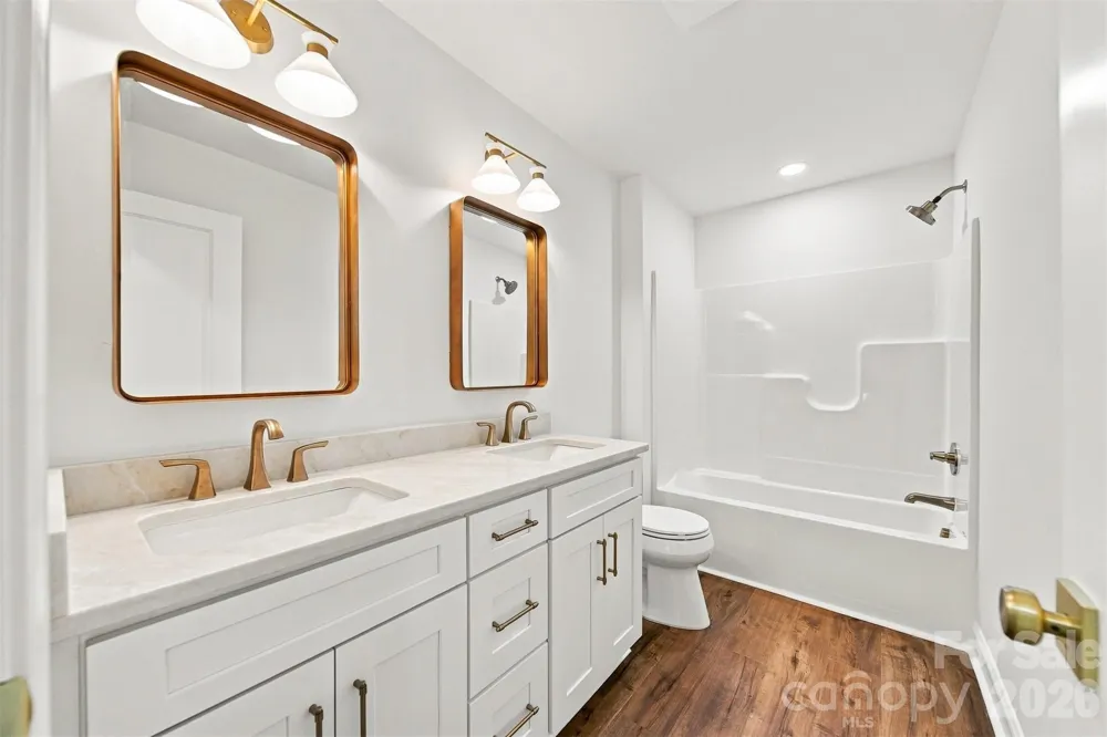 5317 Shoreline Way Granite Falls, NC 28630