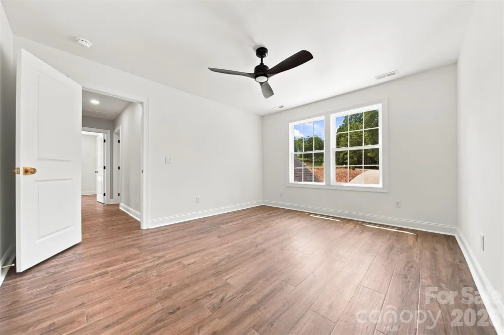 5317 Shoreline Way Granite Falls, NC 28630