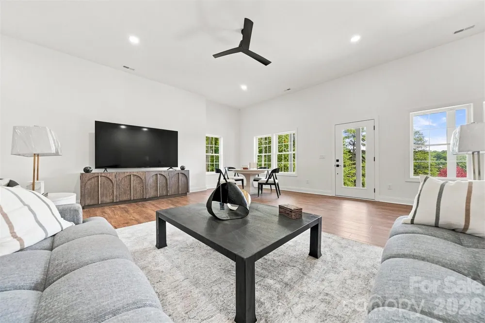 5317 Shoreline Way Granite Falls, NC 28630