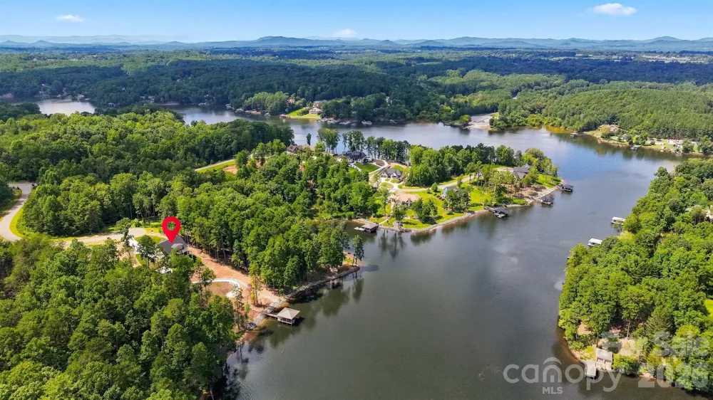 5317 Shoreline Way Granite Falls, NC 28630