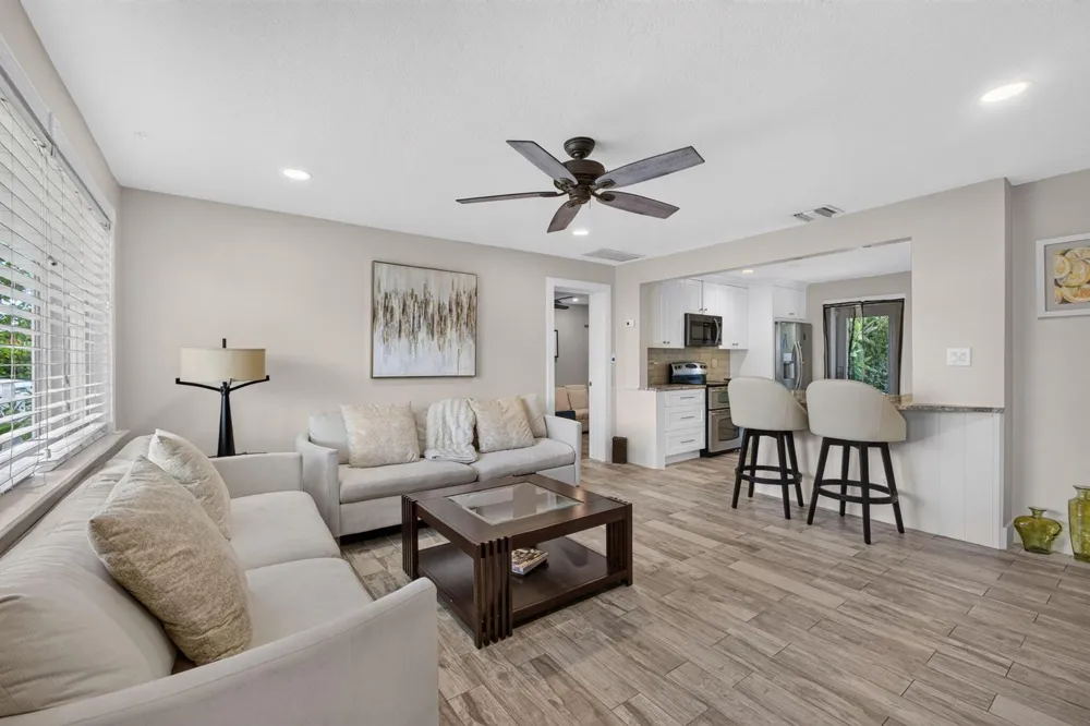 216 E 24th Street Riviera Beach, FL 33404