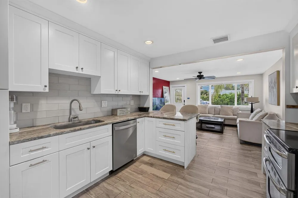 216 E 24th Street Riviera Beach, FL 33404