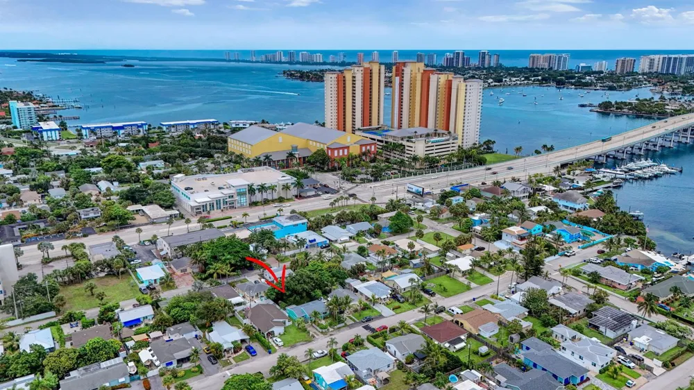 216 E 24th Street Riviera Beach, FL 33404