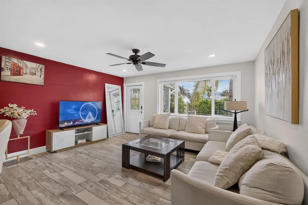 216 E 24th Street Riviera Beach, FL 33404