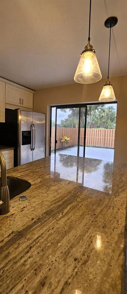 141 Heritage Way SE West Palm Beach, FL 33407