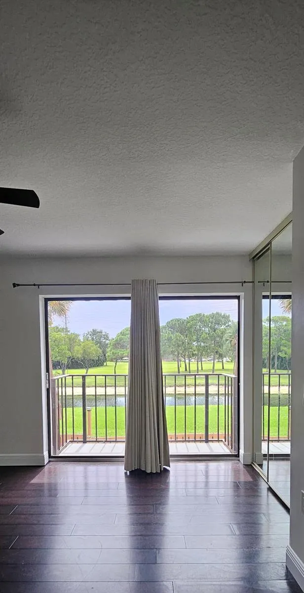 141 Heritage Way SE West Palm Beach, FL 33407