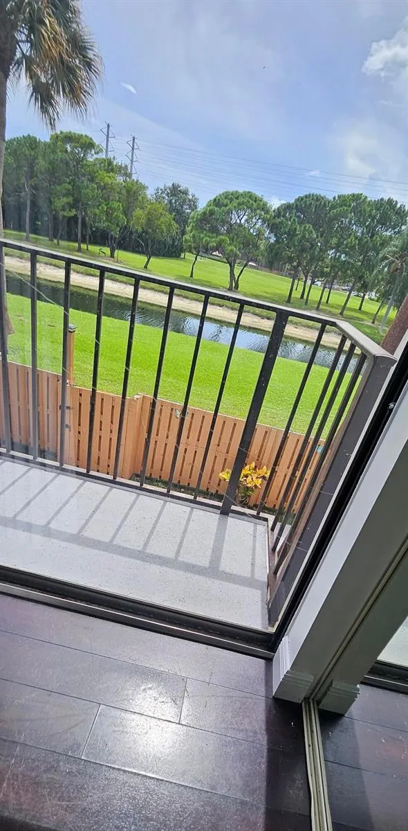 141 Heritage Way SE West Palm Beach, FL 33407