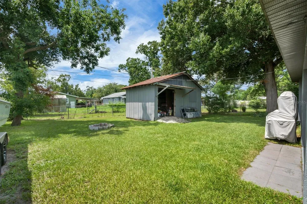 212 PIKE STREET Auburndale, FL 33823