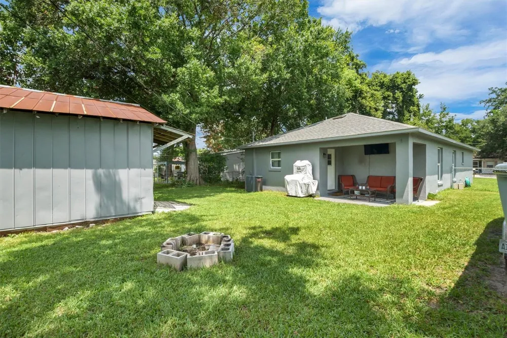 212 PIKE STREET Auburndale, FL 33823