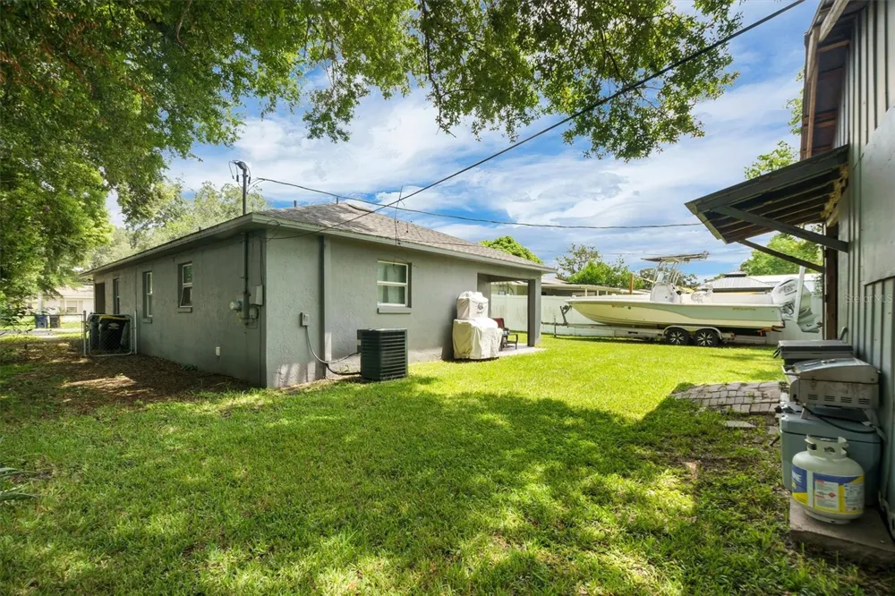 212 PIKE STREET Auburndale, FL 33823