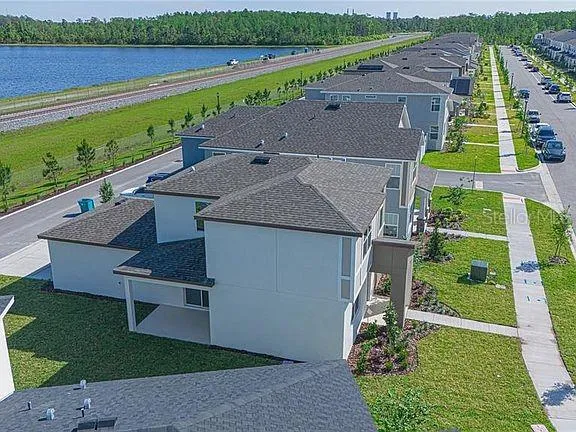 11420 SUNSAIL AVENUE Orlando, FL 32832