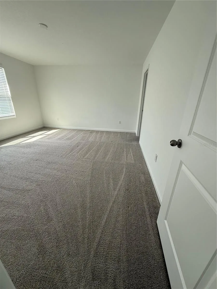 11420 SUNSAIL AVENUE Orlando, FL 32832