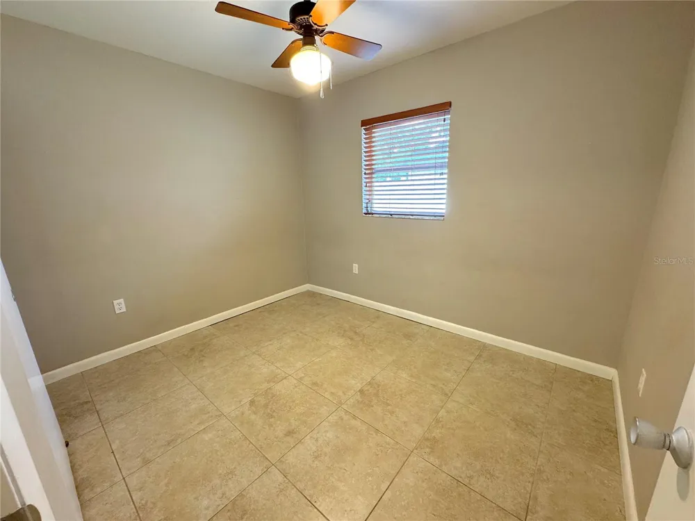 3883 HAWKEYE CIRCLE Sarasota, FL 34232