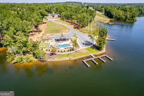 302 Wind Rock RDG