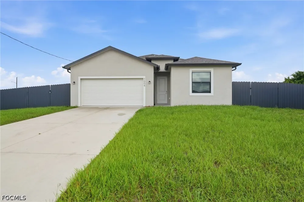 Alfa Court Labelle, FL 33935