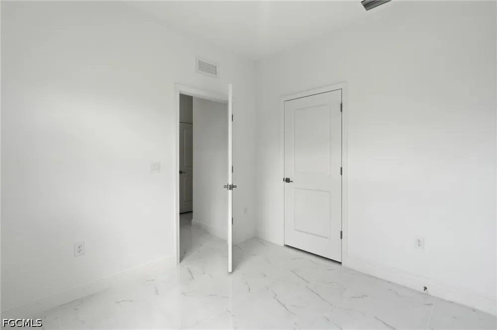 Alfa Court Labelle, FL 33935