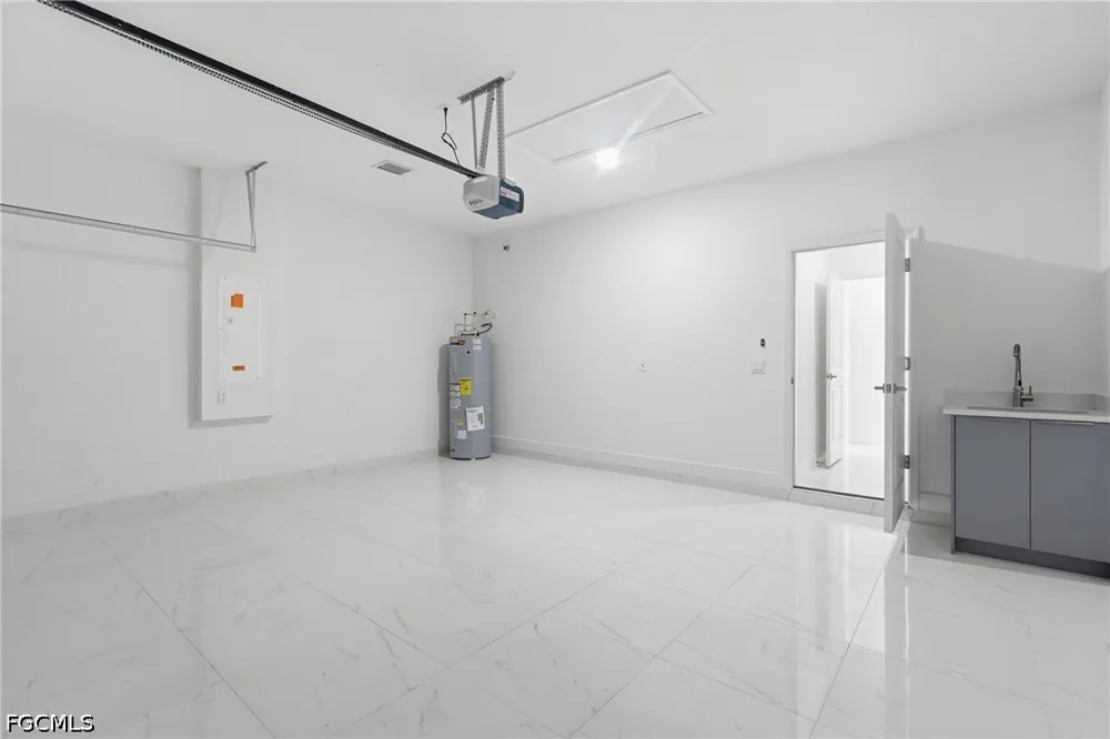 Alfa Court Labelle, FL 33935