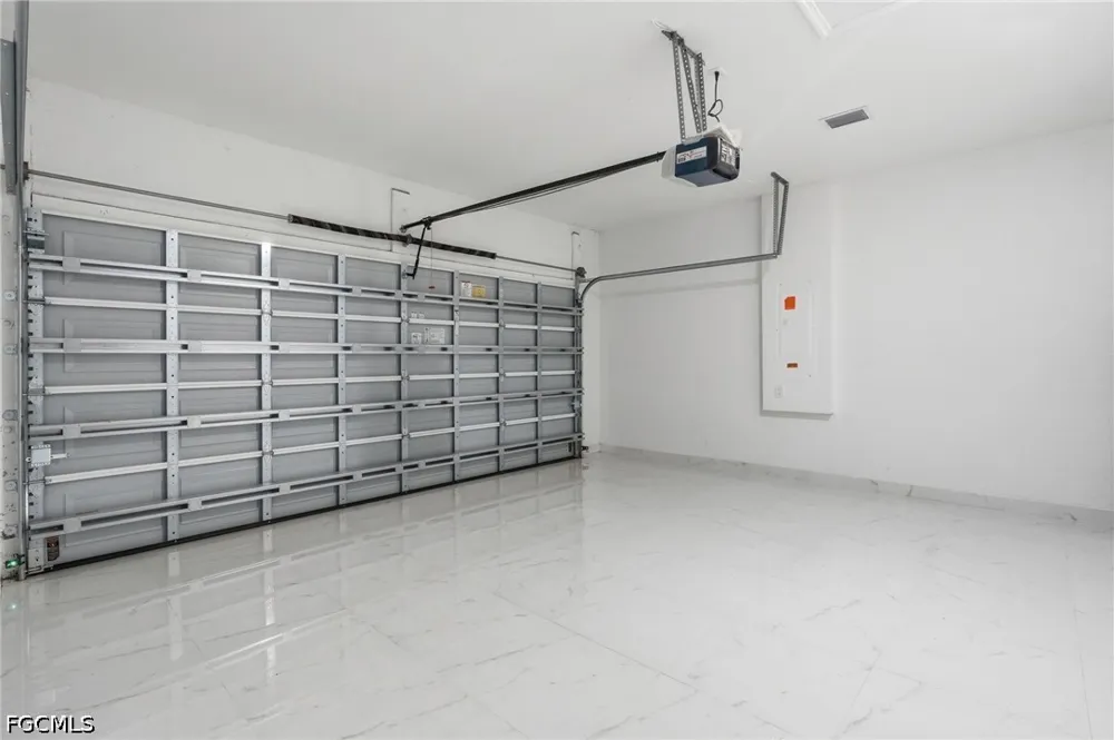 Alfa Court Labelle, FL 33935