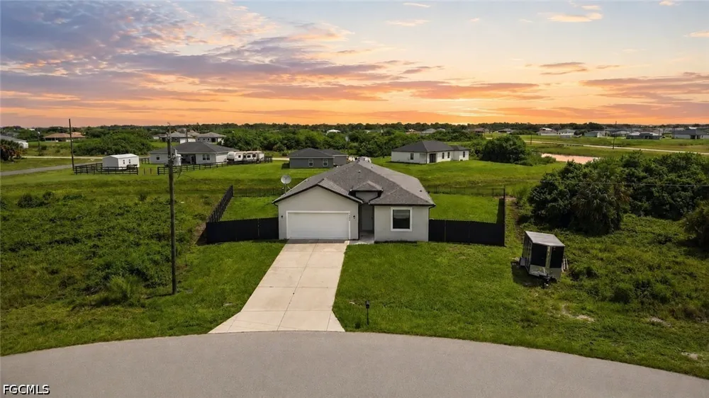 Alfa Court Labelle, FL 33935