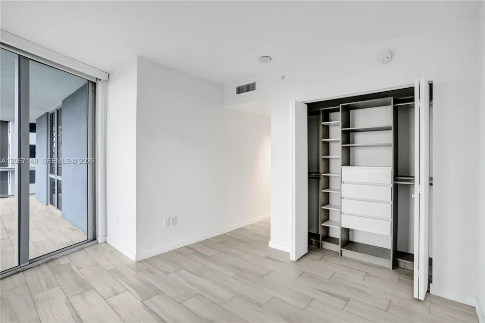 1010 SW 2nd Ave #1708 Miami, FL 33130