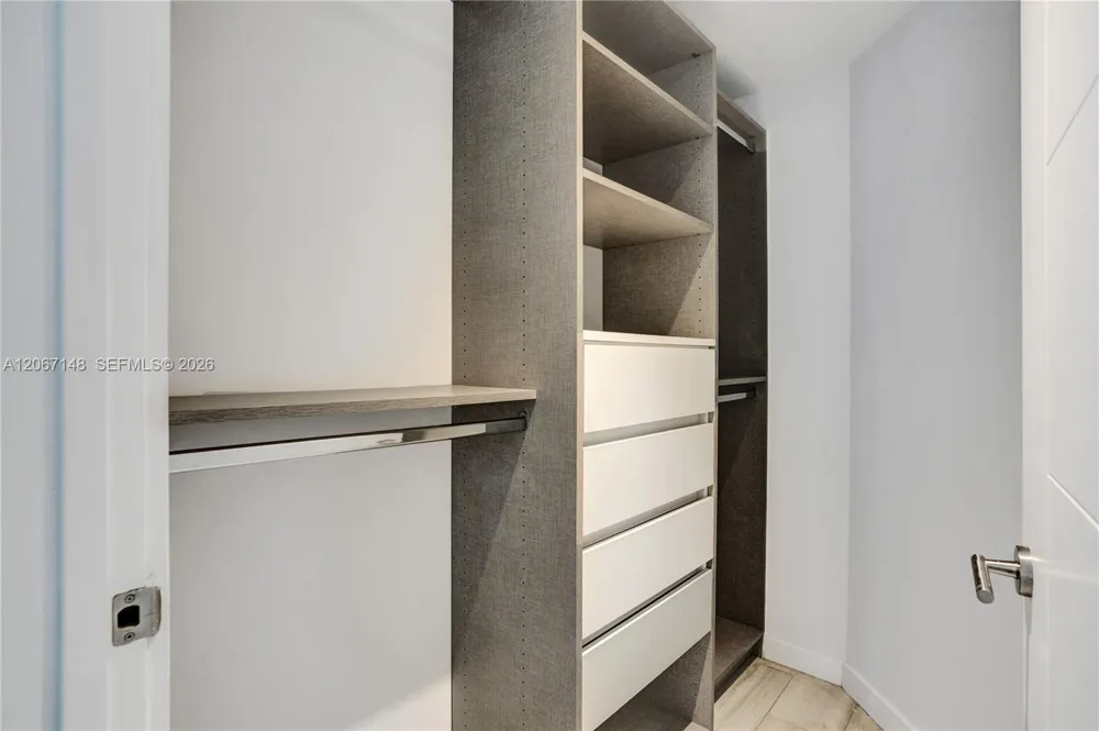 1010 SW 2nd Ave #1708 Miami, FL 33130