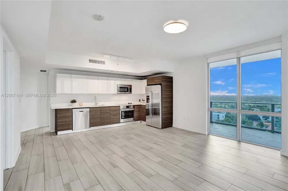 1010 SW 2nd Ave #1708 Miami, FL 33130