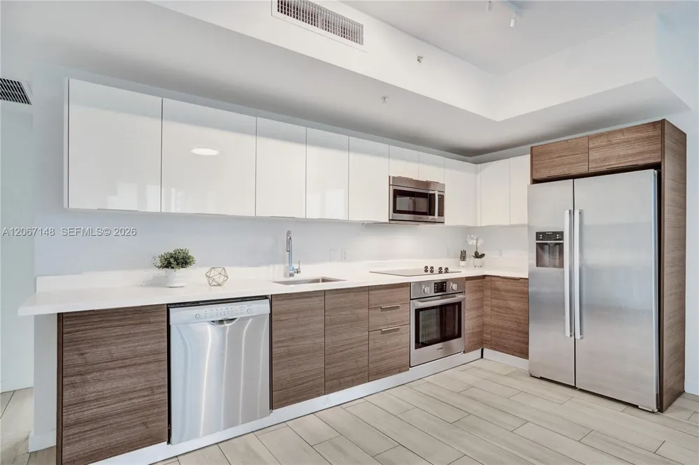 1010 SW 2nd Ave #1708 Miami, FL 33130