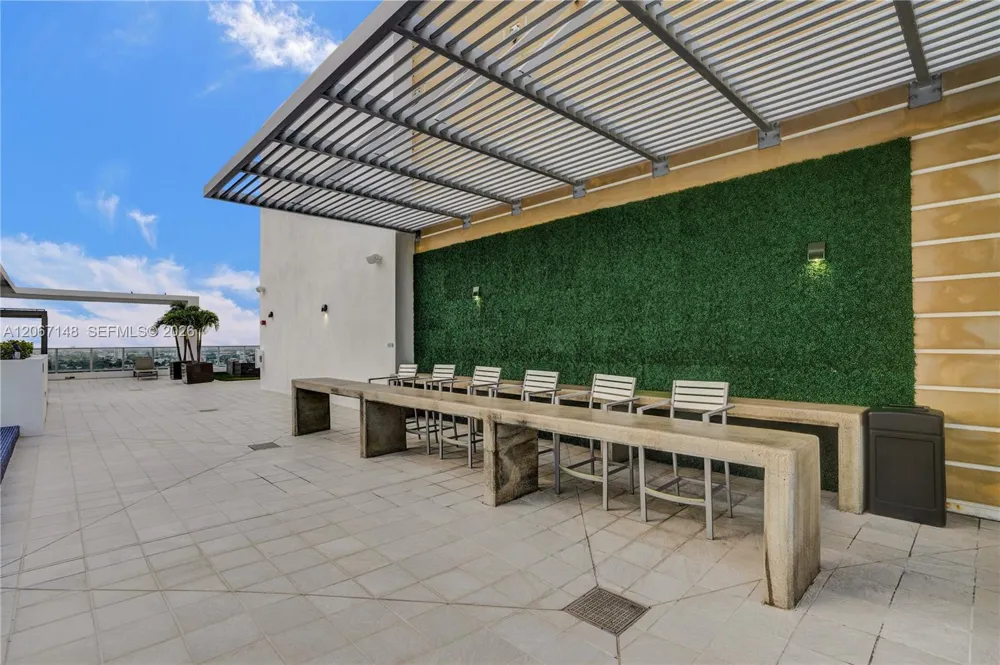 1010 SW 2nd Ave #1708 Miami, FL 33130