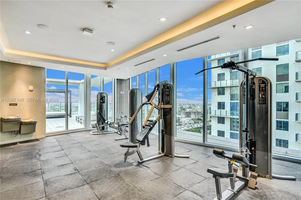 1010 SW 2nd Ave #1708 Miami, FL 33130