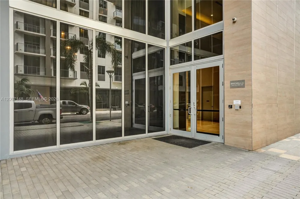 1010 SW 2nd Ave #1708 Miami, FL 33130