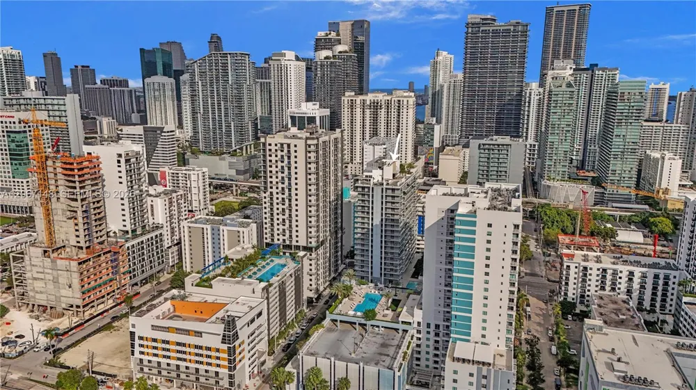 1010 SW 2nd Ave #1708 Miami, FL 33130