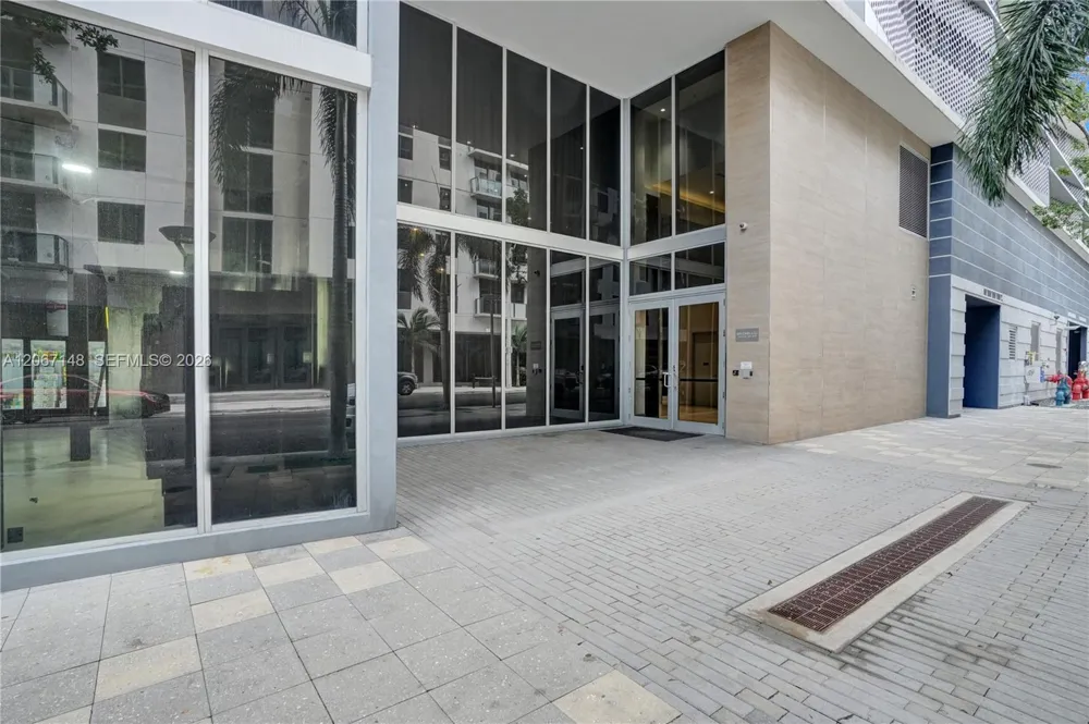 1010 SW 2nd Ave #1708 Miami, FL 33130