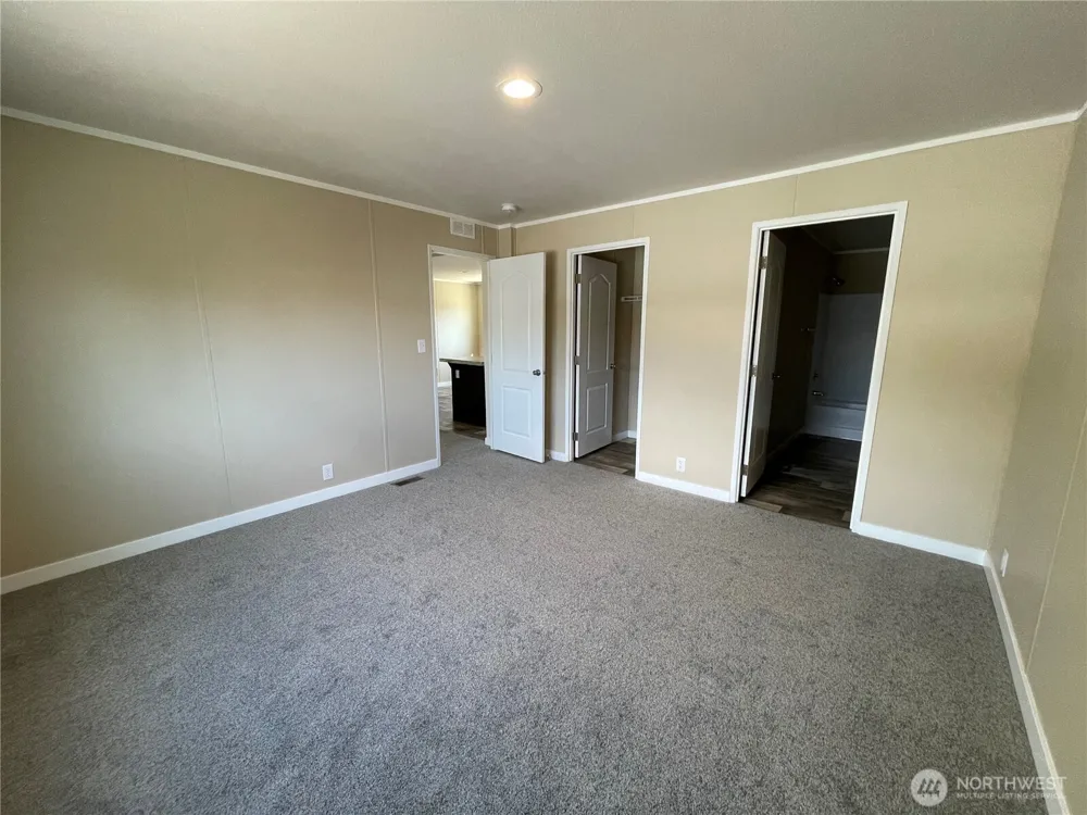 2700 Fruitvale Boulevard #14 Yakima, WA 98902