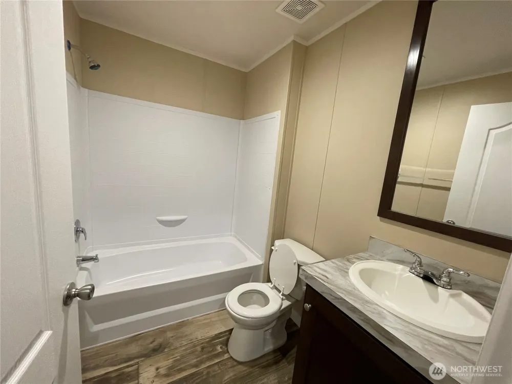 2700 Fruitvale Boulevard #14 Yakima, WA 98902