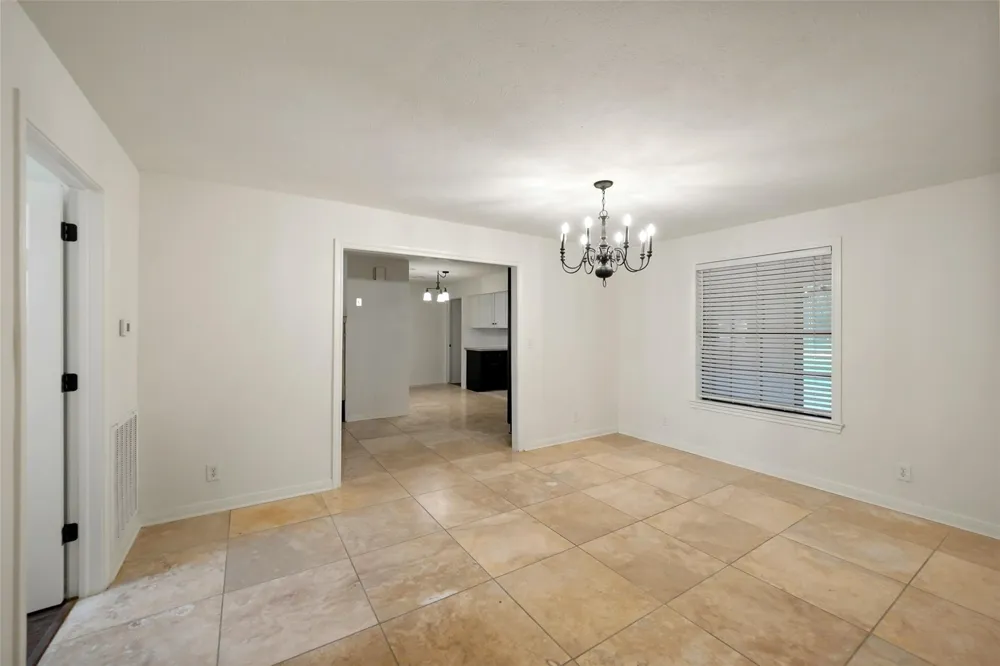83 County Road 3189c Cleveland, TX 77327