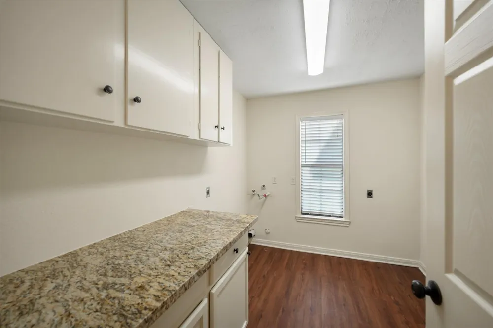 83 County Road 3189c Cleveland, TX 77327