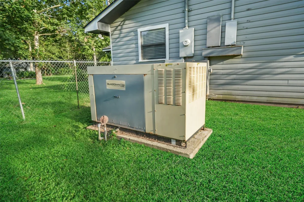 83 County Road 3189c Cleveland, TX 77327