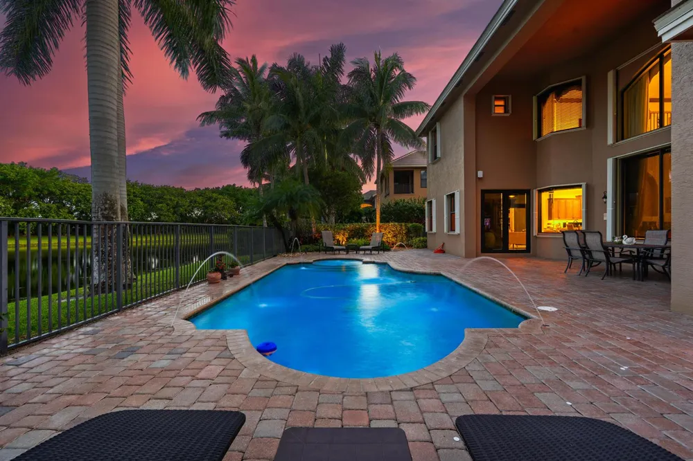 10538 VERSAILLES BOULEVARD Wellington, FL 33449