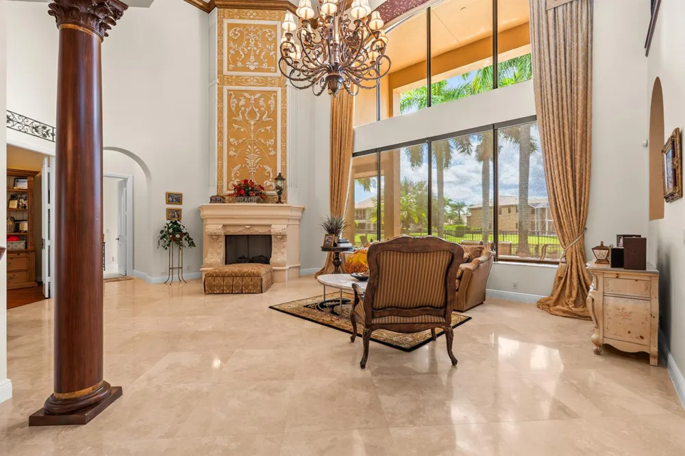 10538 VERSAILLES BOULEVARD Wellington, FL 33449