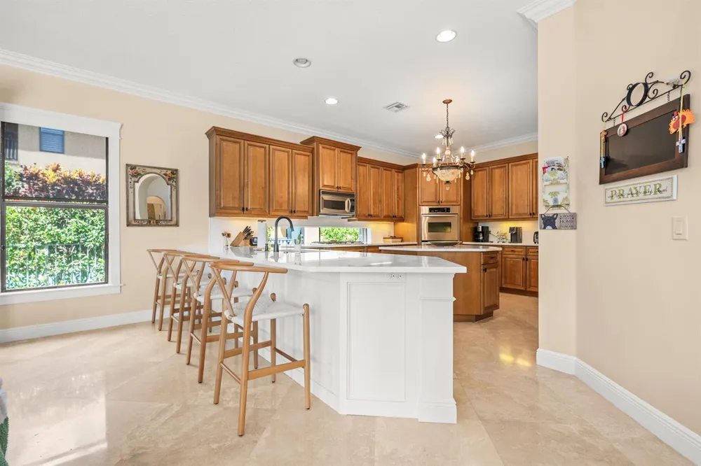 10538 VERSAILLES BOULEVARD Wellington, FL 33449