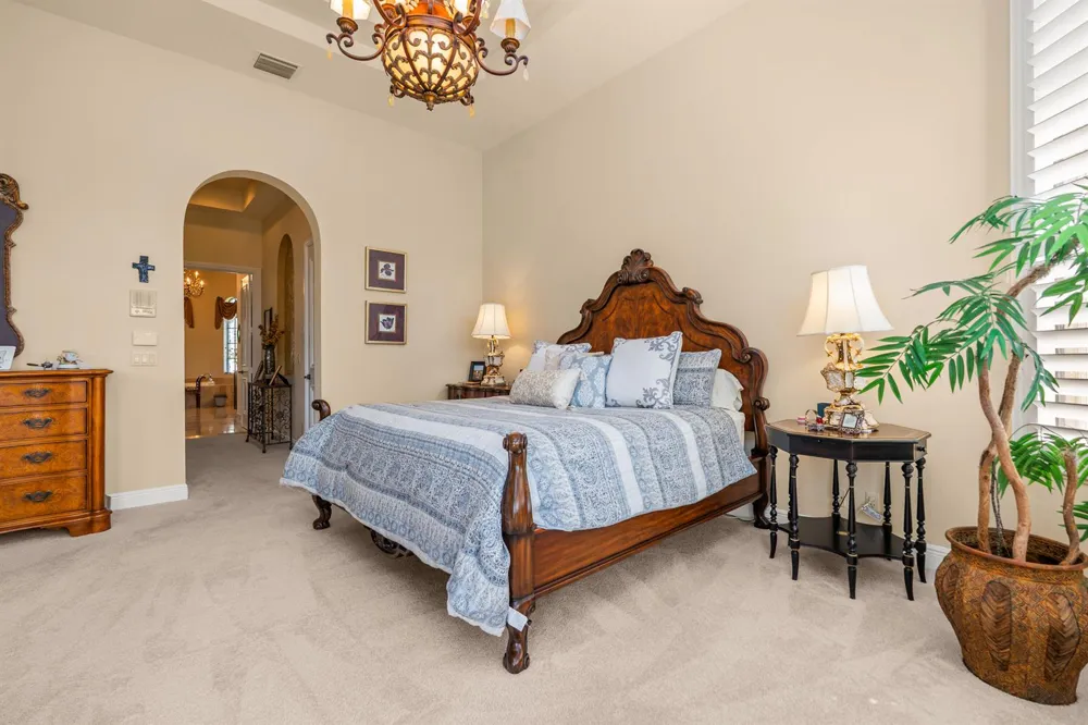 10538 VERSAILLES BOULEVARD Wellington, FL 33449