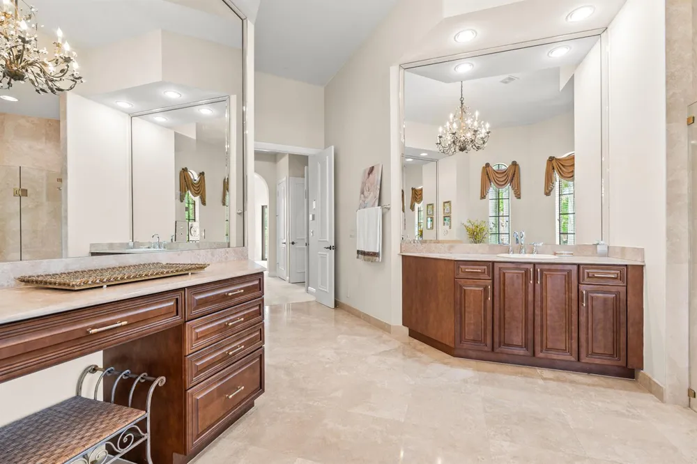 10538 VERSAILLES BOULEVARD Wellington, FL 33449