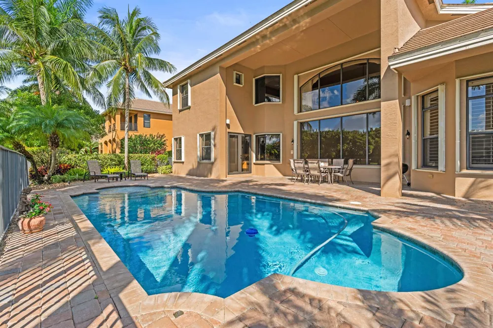 10538 VERSAILLES BOULEVARD Wellington, FL 33449