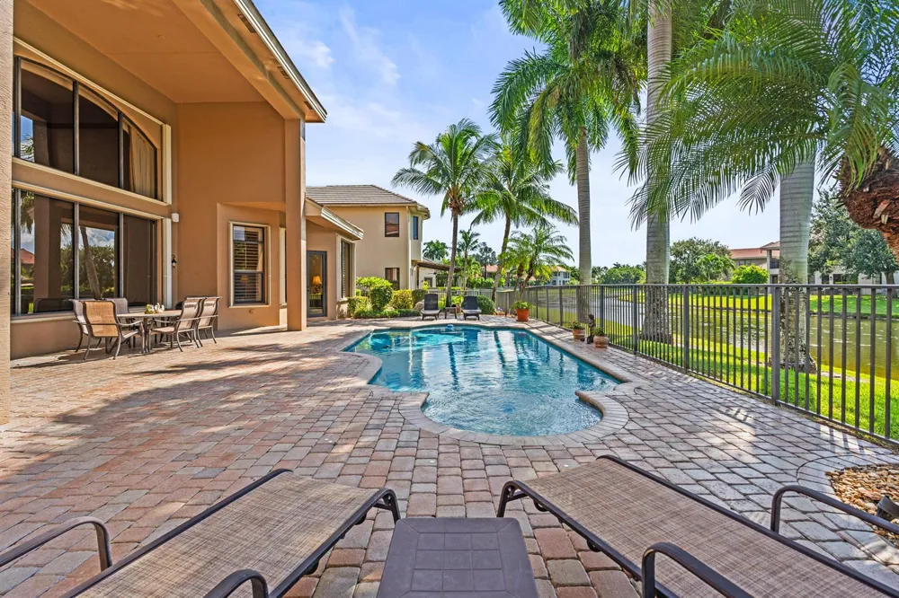 10538 VERSAILLES BOULEVARD Wellington, FL 33449
