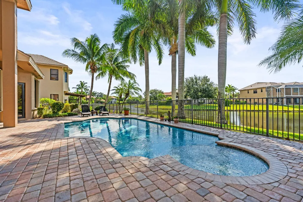 10538 VERSAILLES BOULEVARD Wellington, FL 33449
