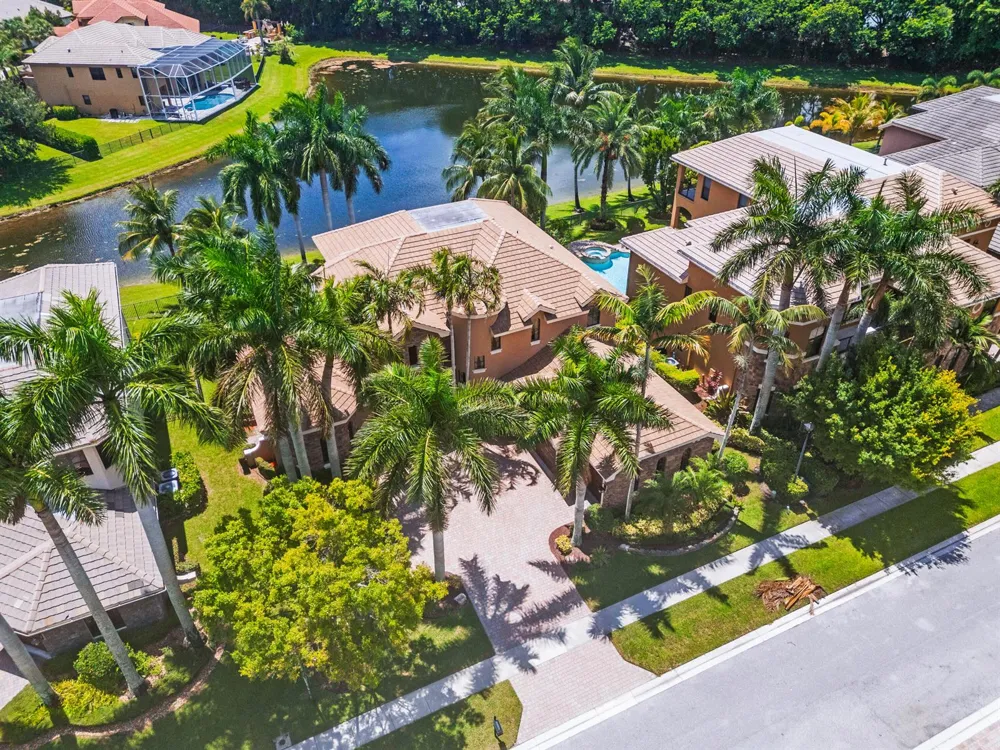 10538 VERSAILLES BOULEVARD Wellington, FL 33449