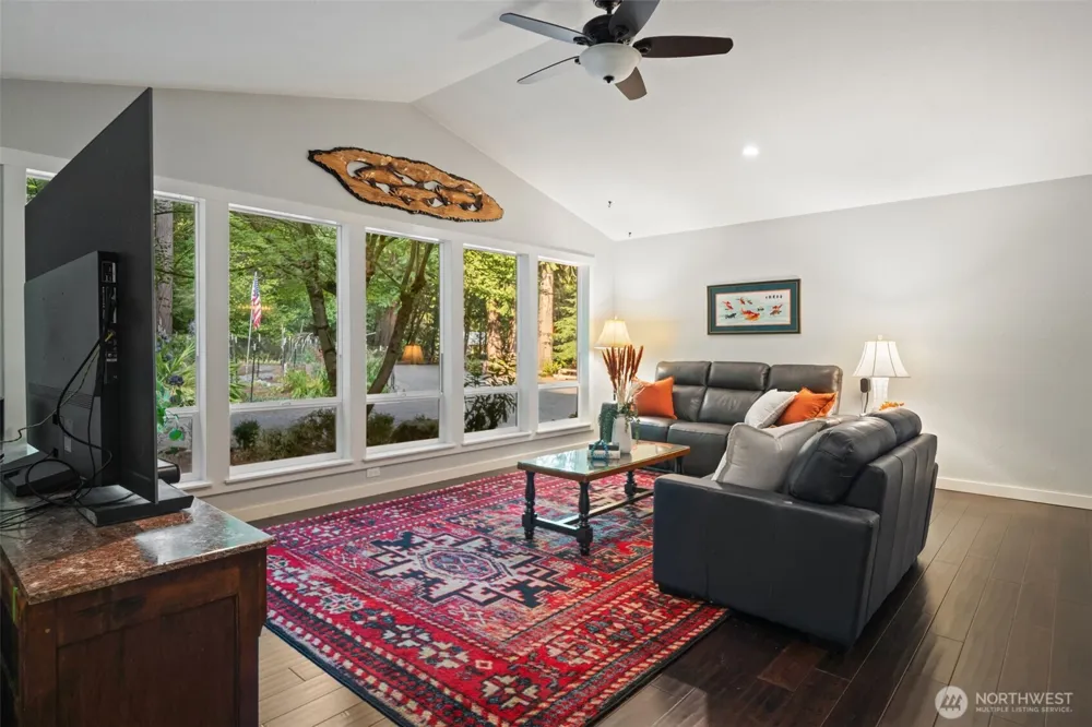 21337 Eagle Sky Place Poulsbo, WA 98370