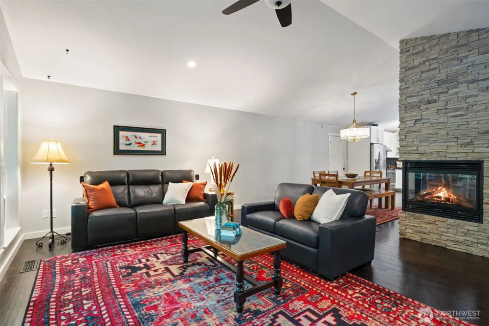 21337 Eagle Sky Place Poulsbo, WA 98370