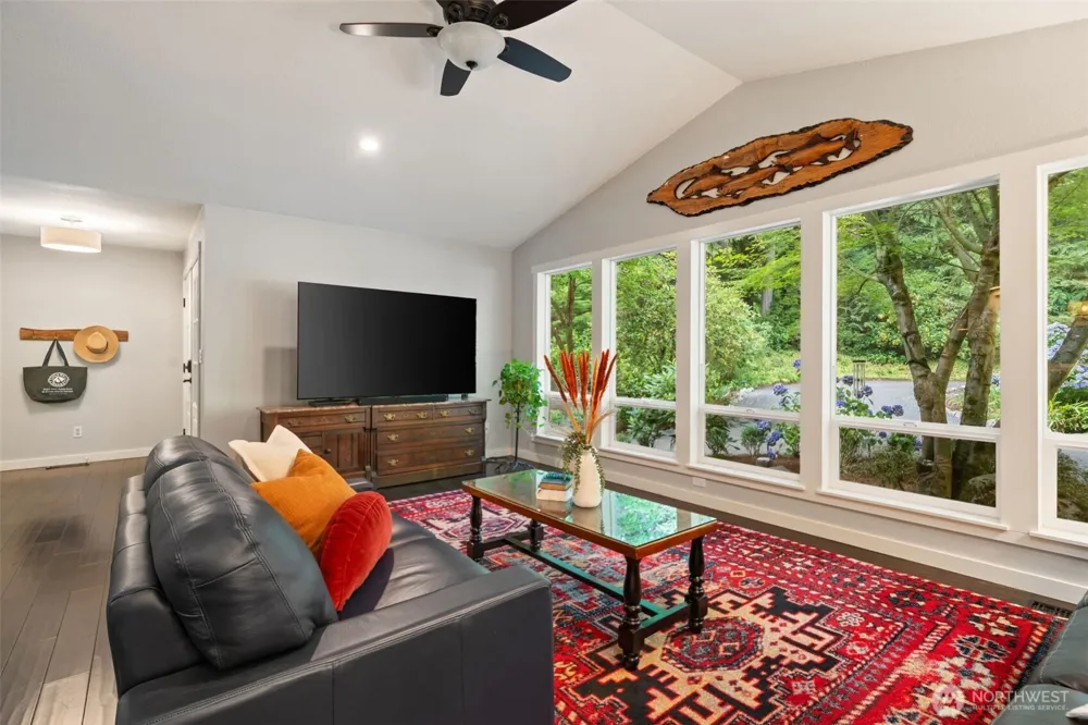 21337 Eagle Sky Place Poulsbo, WA 98370