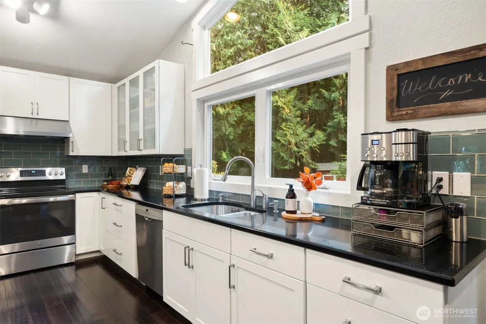 21337 Eagle Sky Place Poulsbo, WA 98370